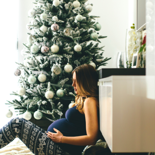 navigating the holidays while pregnant feature image